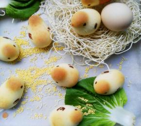 小黄米和小青菜可是小鸡们的最爱哦，赶快品尝吧，哈哈哈……