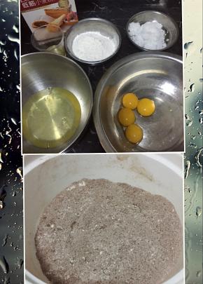 材料备齐，准备两个无水无油的干净盆，把鸡蛋分离，低粉和可可粉混合备用