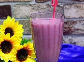 自制的果汁，原汁原味，无添加任何水，非常好喝