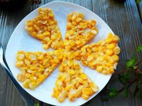  再切块，摆盘，表面撒白糖！