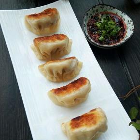 可以配点辣椒酱来吃。