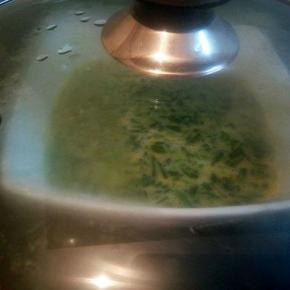 水开，再上锅蒸10分钟就可以，