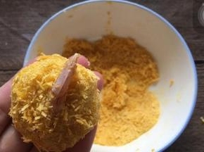 裹上面包糠