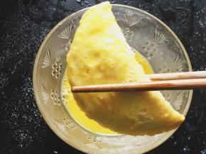 表面裹上全蛋液