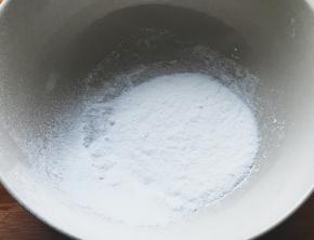 准备好白凉粉