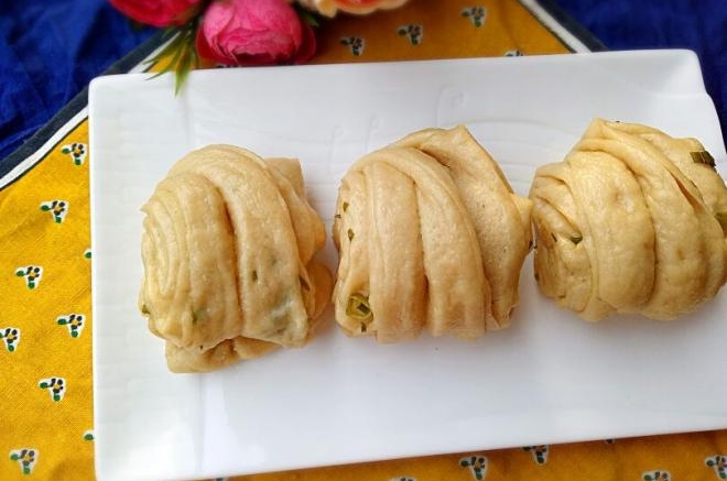 葱香花卷