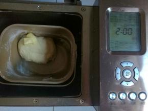 暂停5分钟后，加入黄油。