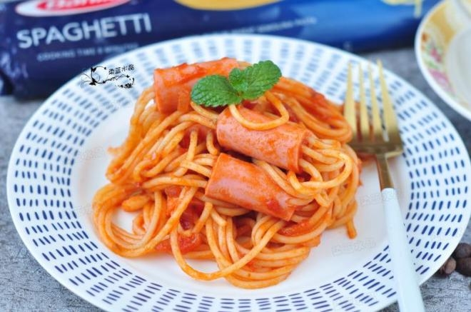 番茄穿肠意面