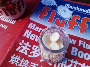 做好的酸奶溶豆要放瓶中密封保存哦！！！