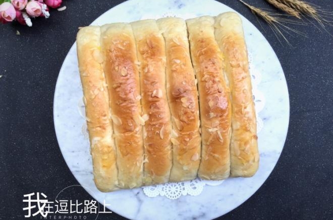 淡奶油炼乳排包