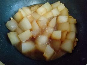 冬瓜熟后大火收汤，调味出锅。