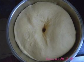 手扎个空洞排气，周围不塌陷说明发酵完成；