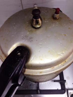 盖上盖子，压至30分钟。