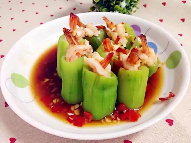 蒜茸丝瓜鲜虾盅