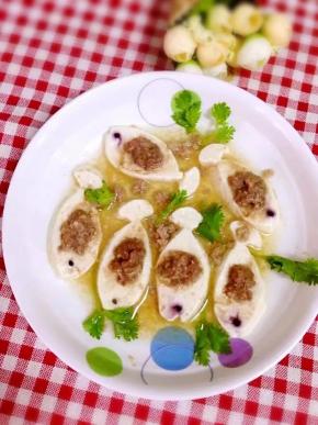 浇在蒸好的豆腐上即可。