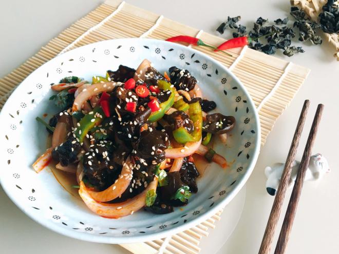 夏日凉菜|香辣洋葱拌木耳