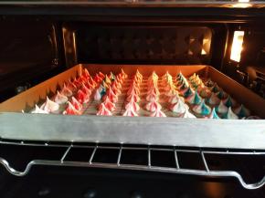 烤箱中层上下火100度烤60分钟