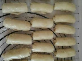 自上而下卷起，依次做好松弛15分钟