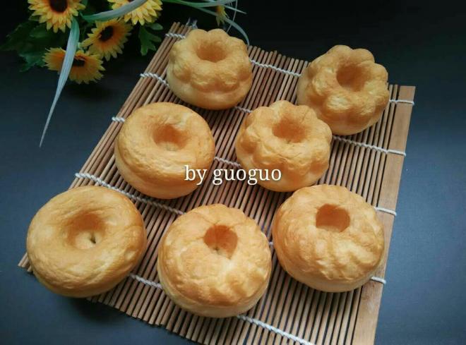 甜甜圈面包