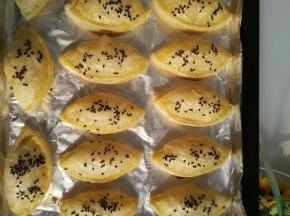 烤至表面金黄色即可