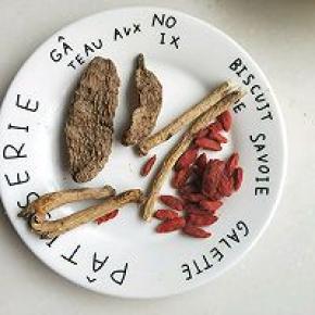 准备好配料清洗干净