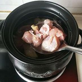 放入砂锅开大火