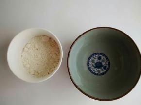 把烫种面团的材料也称量好