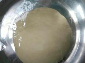 加入黄油后揉出手套膜