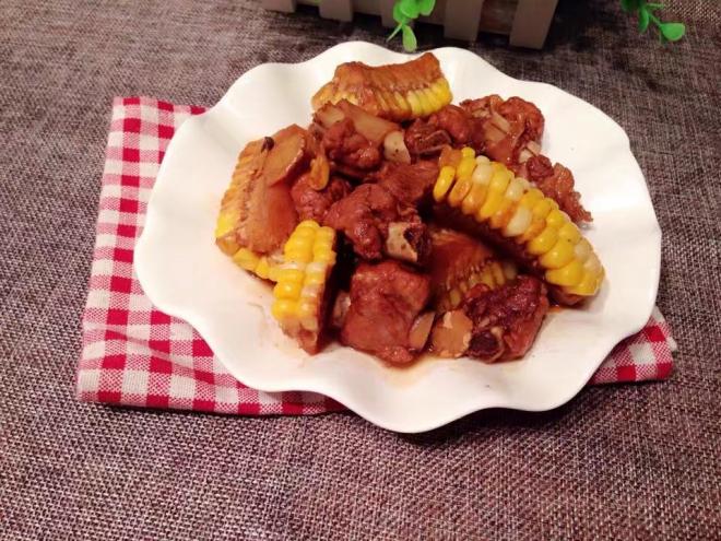 玉米烧排骨