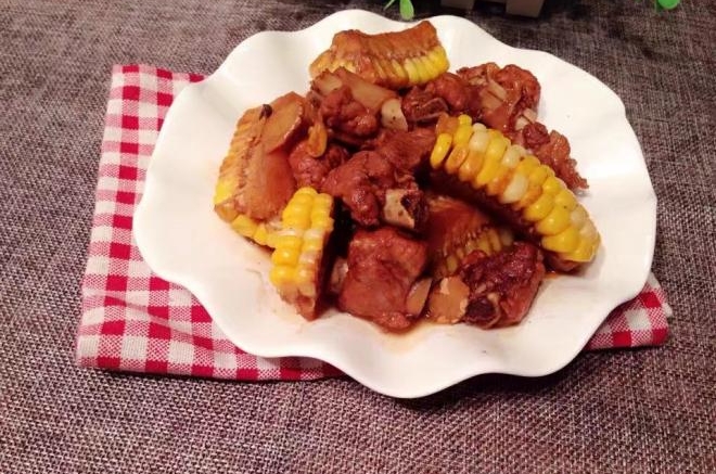 玉米烧排骨
