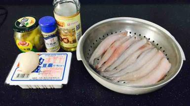 主要食材：龙头鱼、豆腐、鸡蛋