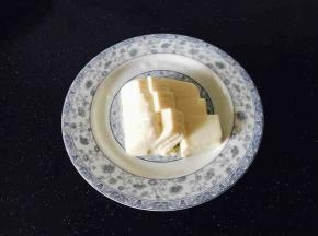 豆腐切成块