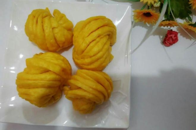 南瓜花卷