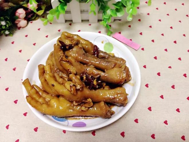 红烧鸡爪