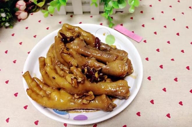 红烧鸡爪