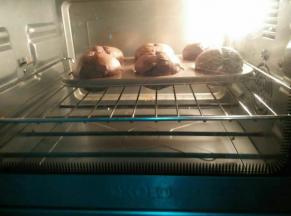 烤箱提前预热180度，烤28分钟上色盖锡纸