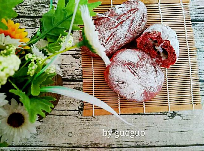 红丝绒麻薯软欧面包