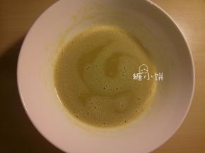 加入步骤1准备好的红糖牛奶液，搅匀