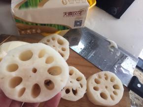 检查一下看看有没有泥垢