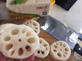 检查一下看看有没有泥垢