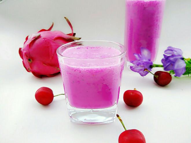 火龙果奶昔