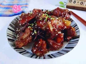 撒上葱花和熟芝麻。