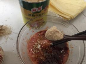 勺入两勺家乐鸡粉调味料