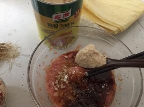 勺入两勺家乐鸡粉调味料