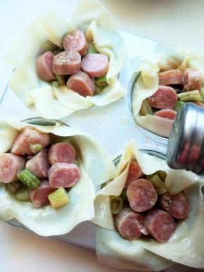 上面撒少许黑胡椒。