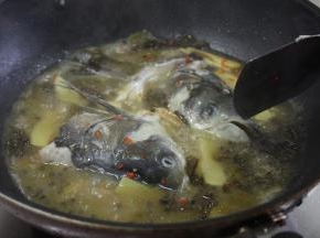 大家可以根据自己的口味，调配不同量的料，口味较重的可以多放点小米辣和仔姜