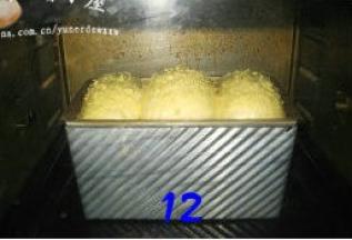 烤箱预热180度，下层，烤35分钟，中途变后加盖锡纸。温度及时间视自家烤箱情况来定。