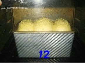 烤箱预热180度，下层，烤35分钟，中途变后加盖锡纸。温度及时间视自家烤箱情况来定。