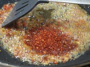 再加一点辣椒面
