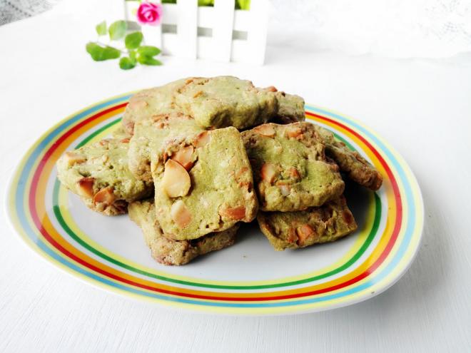 坚果白巧克力饼干